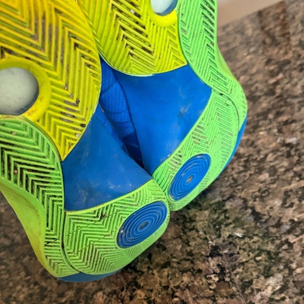 Nike 2015 Hyperdunk Zoom Blue and Neon Green High-Top Sneakers EUC 10.5